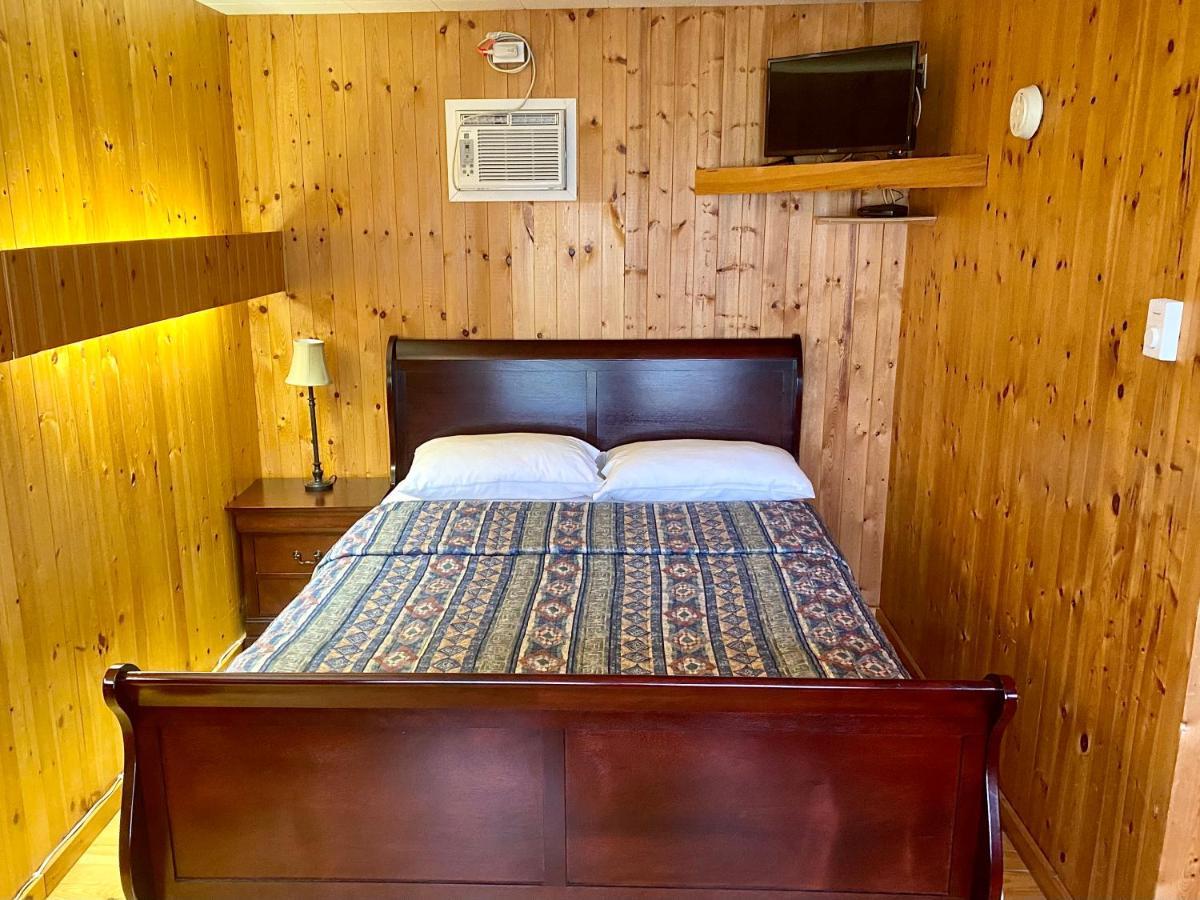 The Waterfront Motel Grand Barachois Exterior foto